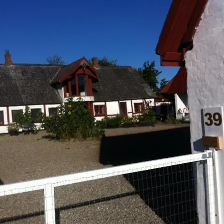 Praestogaard Bed & Breakfast Præstø