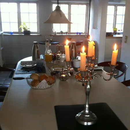 Praestogaard * Præstø