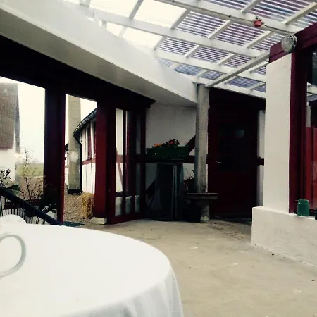 Praestogaard Bed & Breakfast