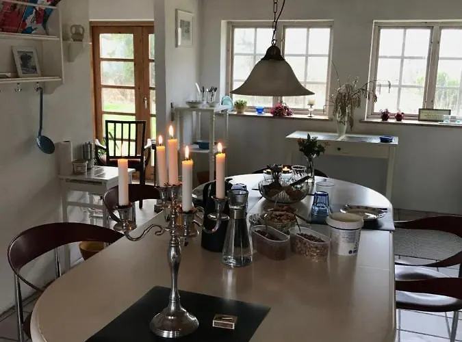 Praestogaard * Præstø