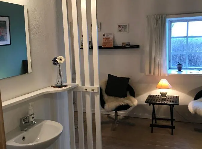 Praestogaard Bed & Breakfast *